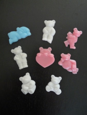 € 0,15 per stuk, € 1,00 per 9 stuks. Te combineren met de vlinders en bloemen