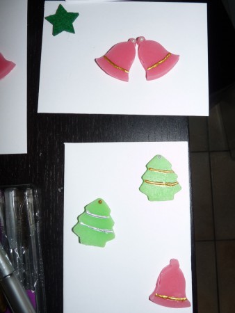 dunne zeepjes uitgestoken voor kerstkaarten